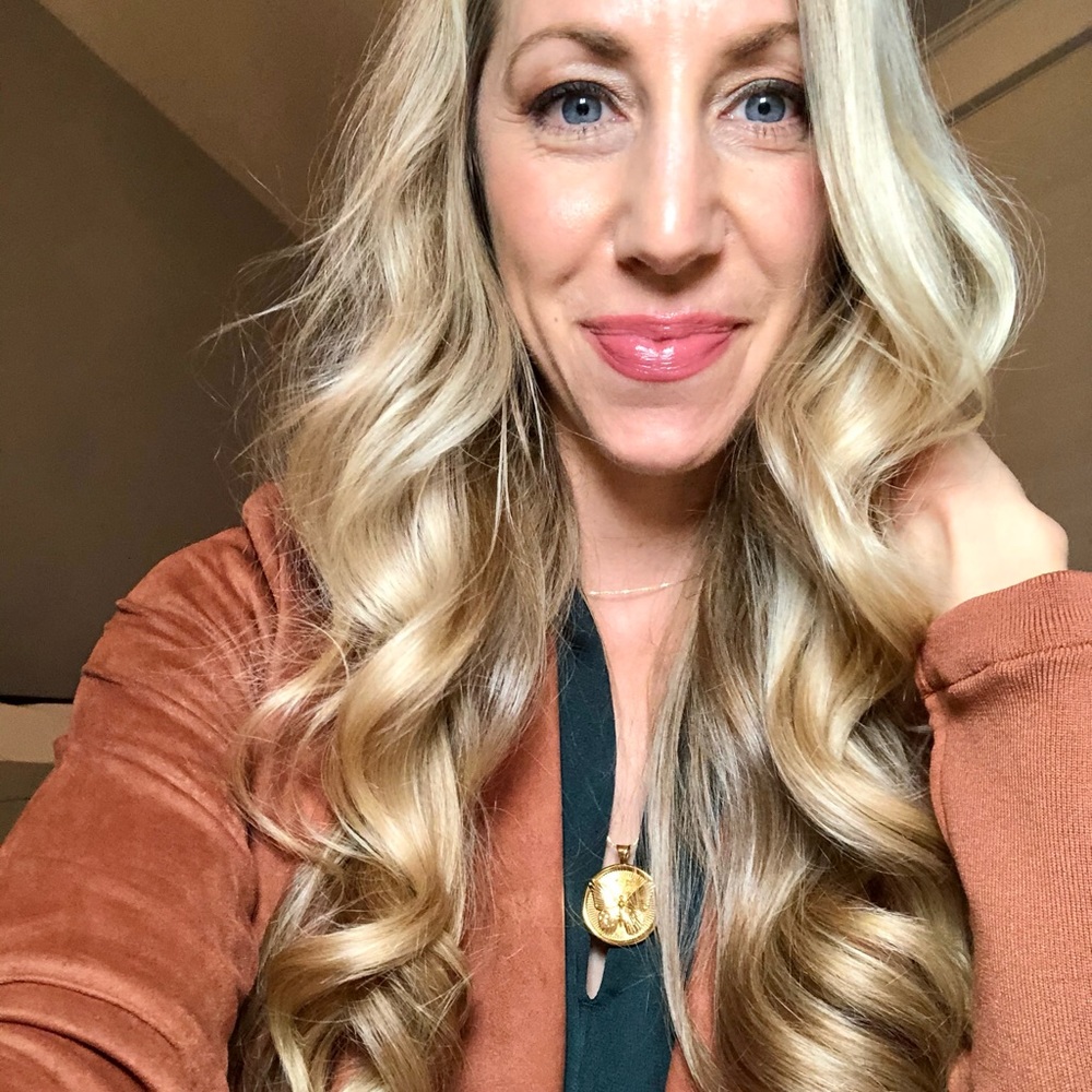 Meet your Posher, Pamela